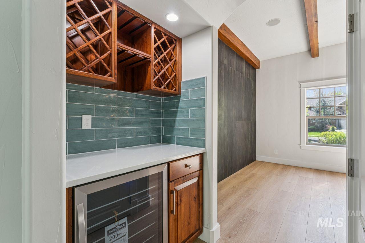 1674 S Water Leaf Ave, Eagle, Idaho 83616, 5 Bedrooms, 4.5 Bathrooms, Residential For Sale, Price $1,675,000, 98984089