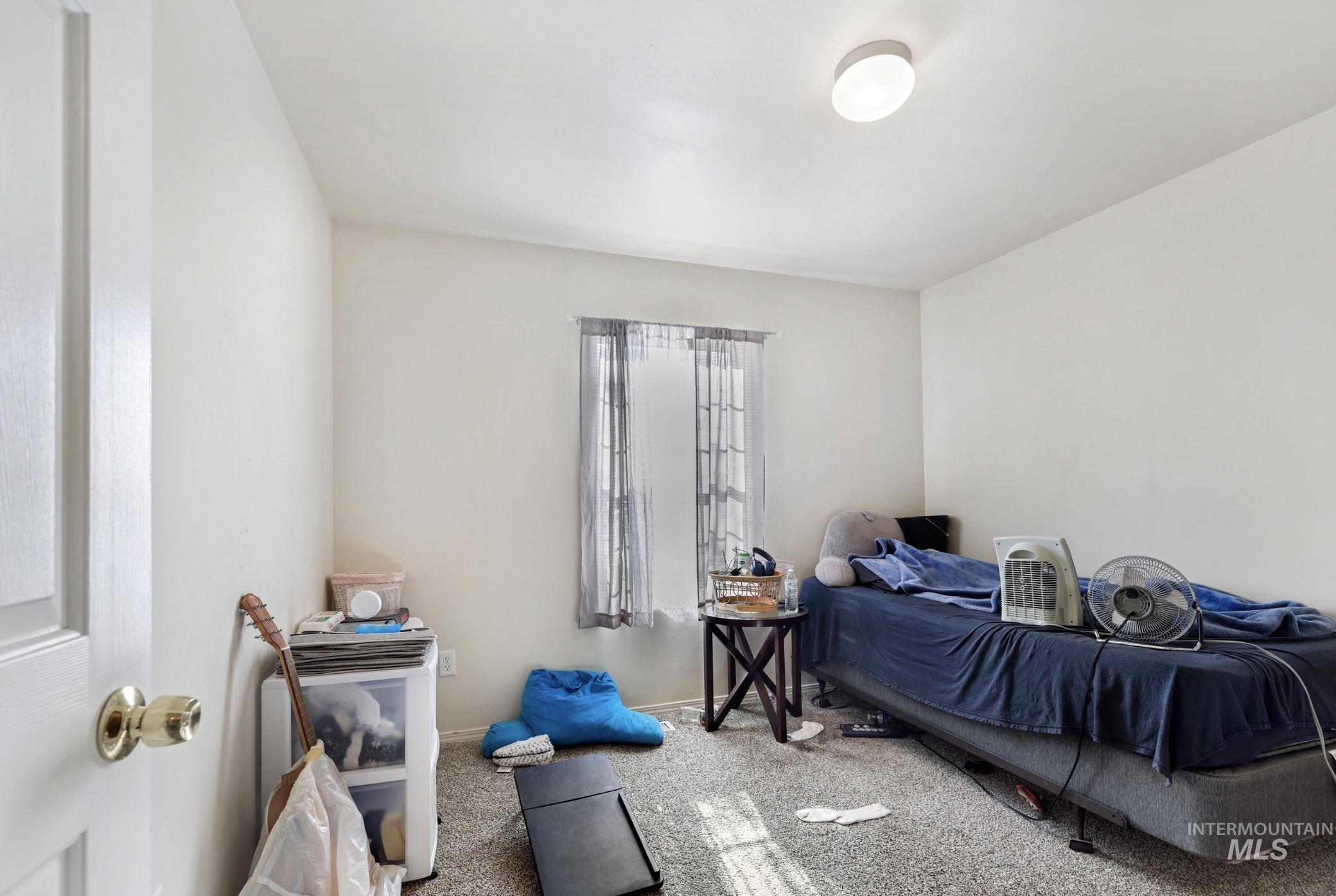 439 Meadowview Lane, Twin Falls, Idaho 83301, 4 Bedrooms, 2 Bathrooms, Residential For Sale, Price $375,000, 98984092