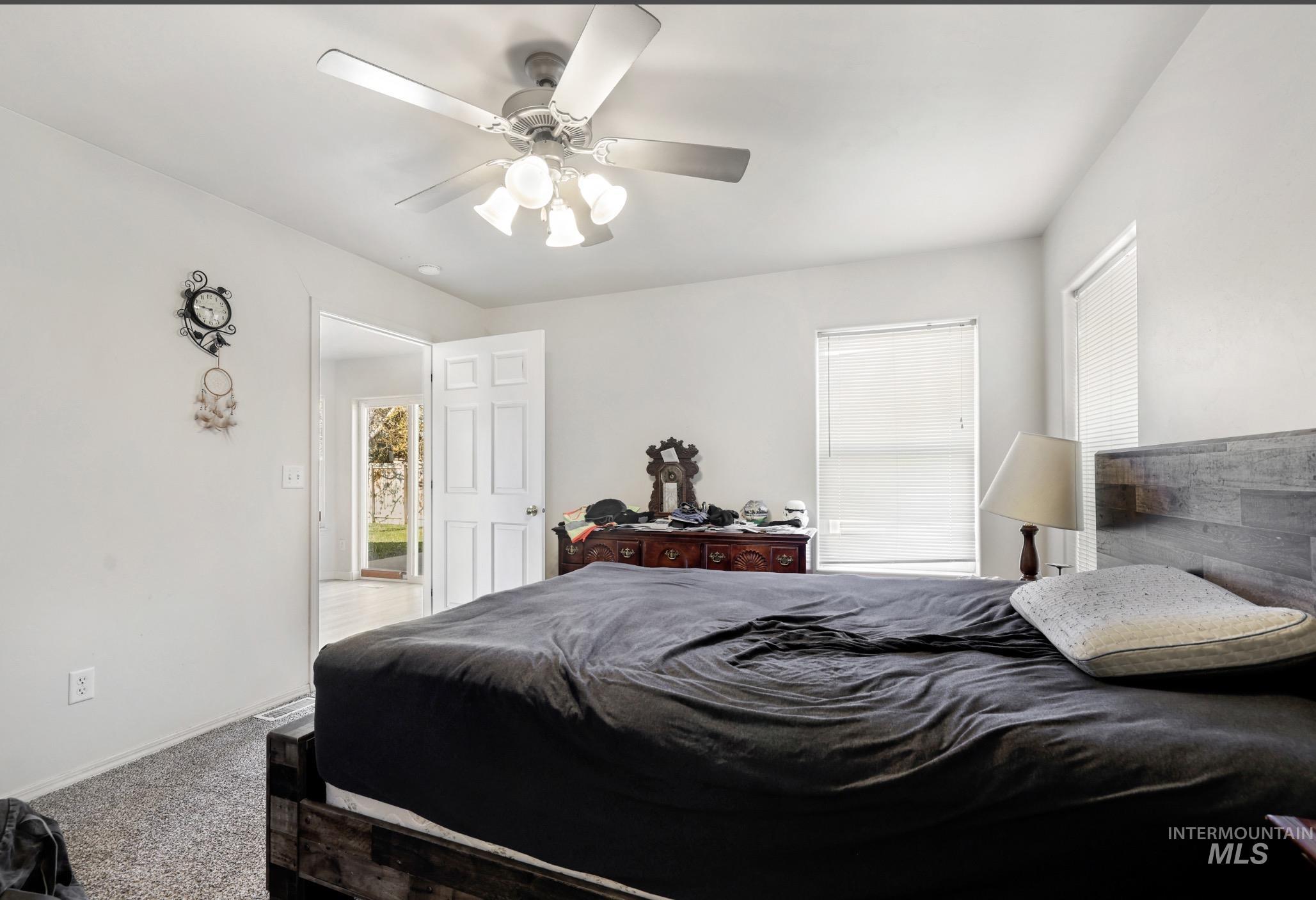 439 Meadowview Lane, Twin Falls, Idaho 83301, 4 Bedrooms, 2 Bathrooms, Residential For Sale, Price $375,000, 98984092