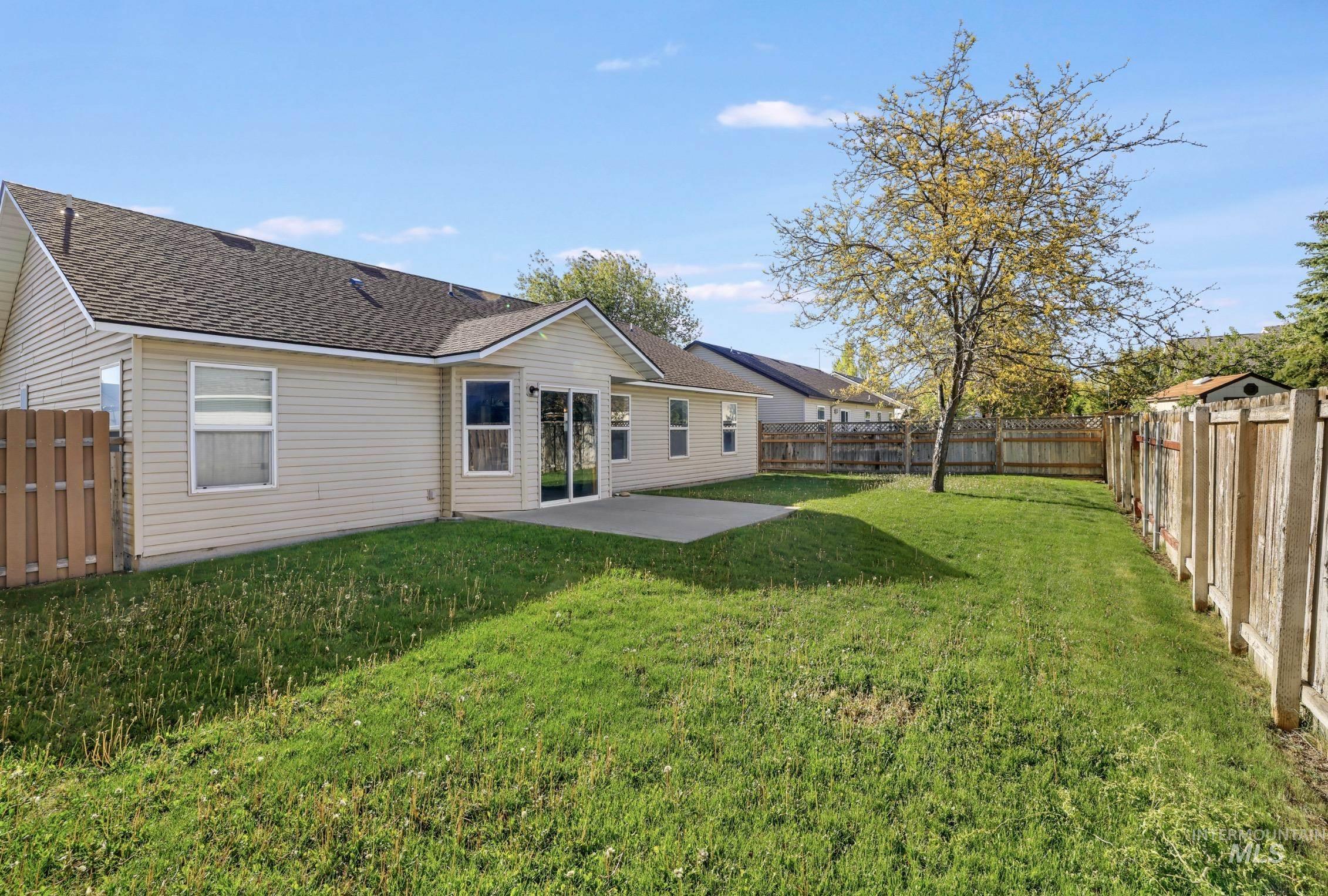 439 Meadowview Lane, Twin Falls, Idaho 83301, 4 Bedrooms, 2 Bathrooms, Residential For Sale, Price $375,000, 98984092