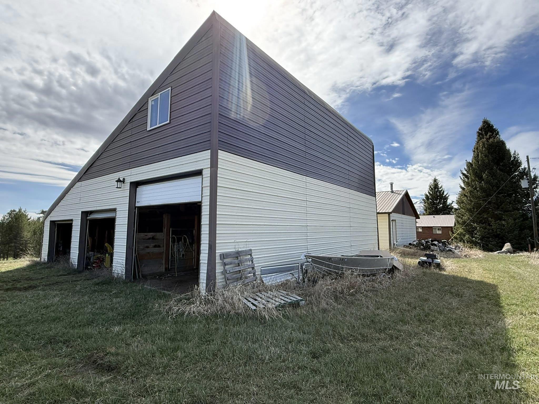 11100 Bens Rd, Cascade, Idaho 83611, 6 Bedrooms, 4 Bathrooms, Residential For Sale, Price $599,000, 98984093