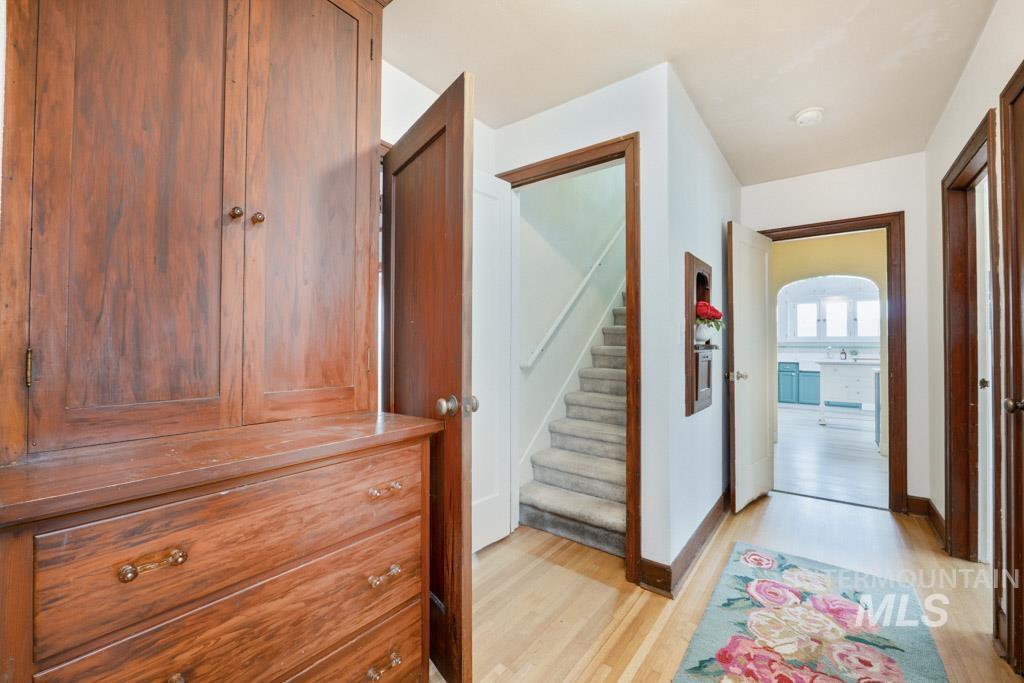 221 7th Avenue, Lewiston, Idaho 83501, 4 Bedrooms, 3 Bathrooms, Residential For Sale, Price $425,000, 98984095