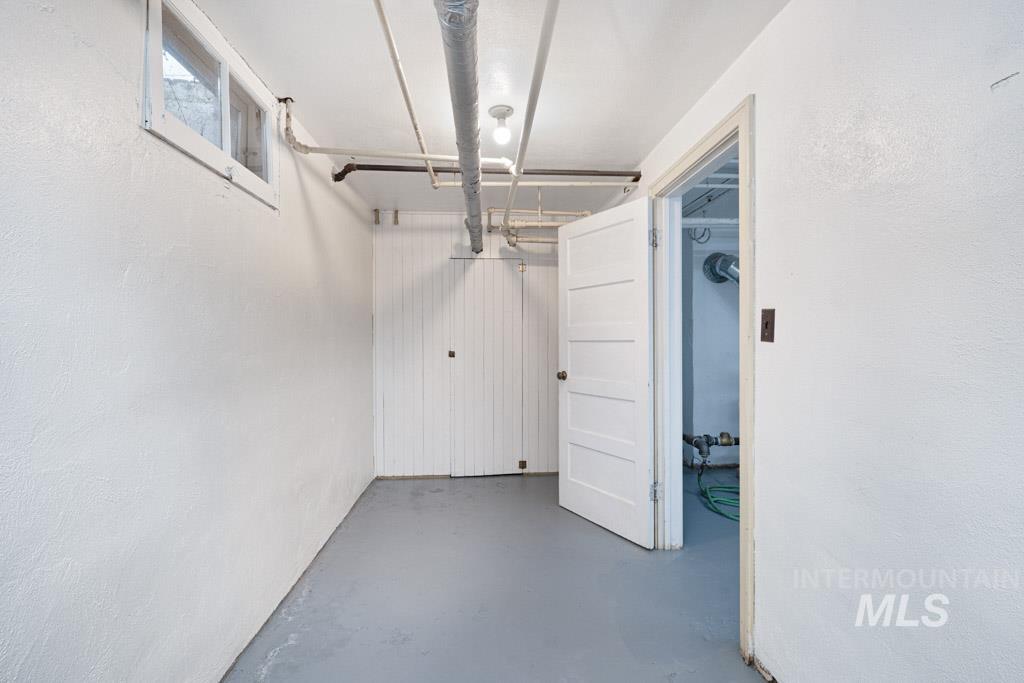 221 7th Avenue, Lewiston, Idaho 83501, 4 Bedrooms, 3 Bathrooms, Residential For Sale, Price $425,000, 98984095