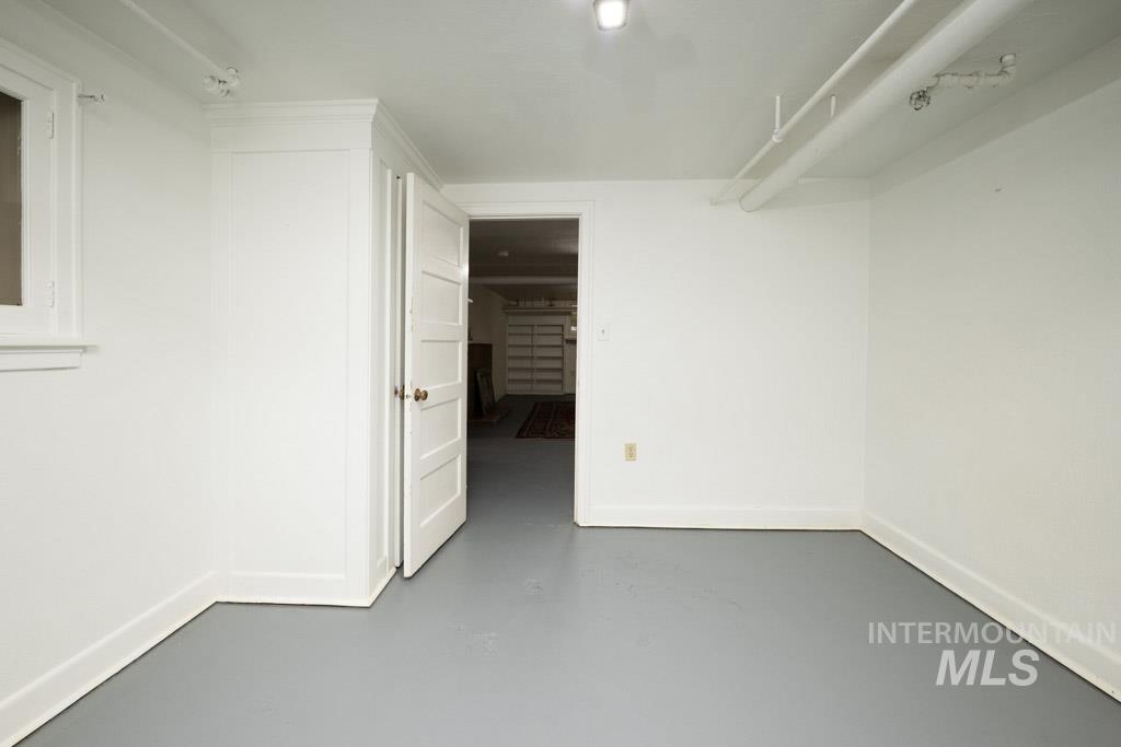 221 7th Avenue, Lewiston, Idaho 83501, 4 Bedrooms, 3 Bathrooms, Residential For Sale, Price $425,000, 98984095