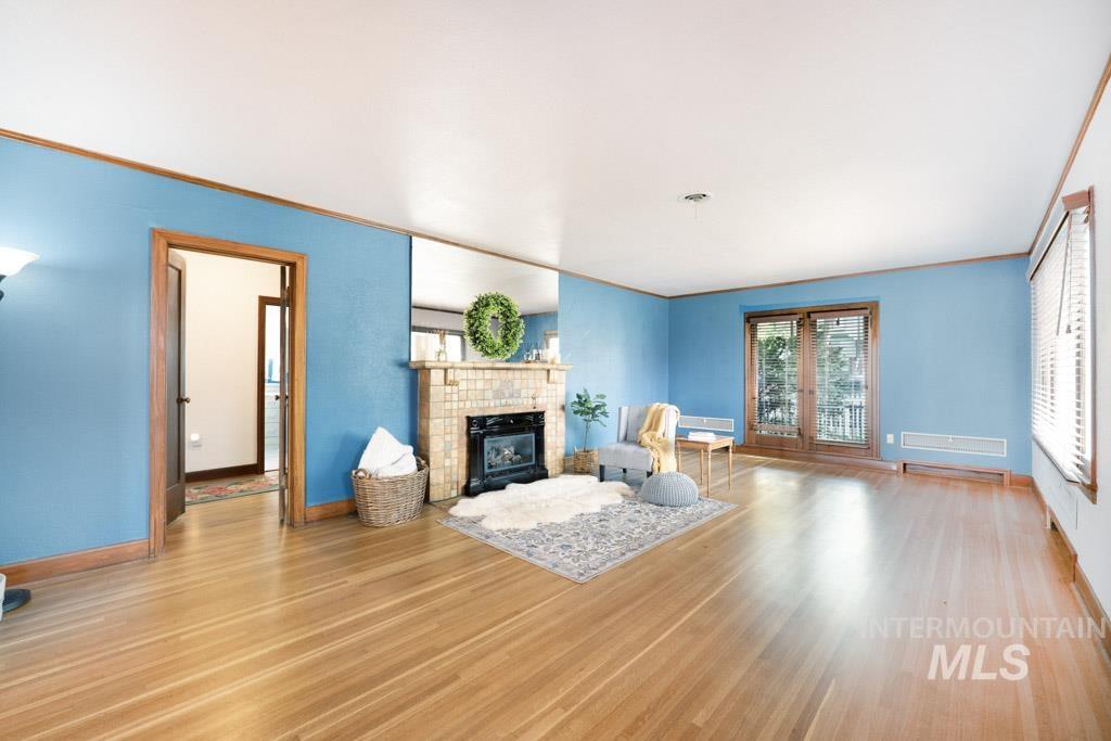 221 7th Avenue, Lewiston, Idaho 83501, 4 Bedrooms, 3 Bathrooms, Residential For Sale, Price $425,000, 98984095