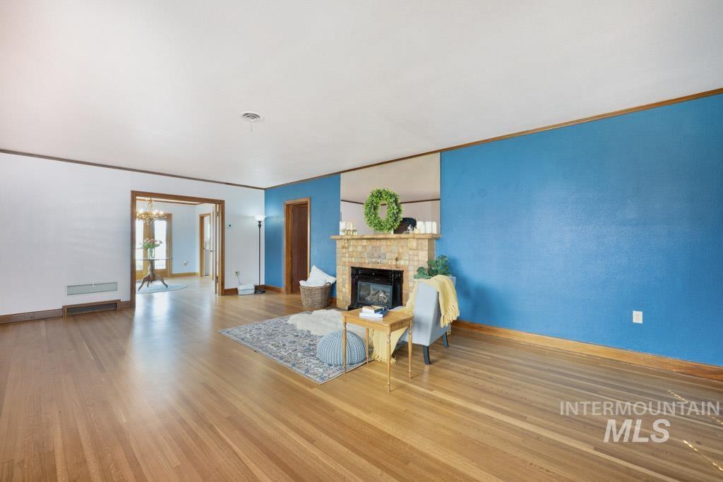 221 7th Avenue, Lewiston, Idaho 83501, 4 Bedrooms, 3 Bathrooms, Residential For Sale, Price $425,000, 98984095