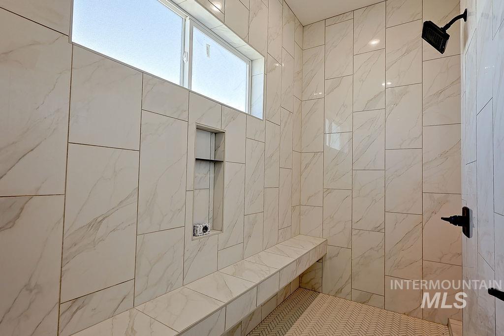 3688 E 3735 N, Kimberly, Idaho 83341, 5 Bedrooms, 2.5 Bathrooms, Residential For Sale, Price $755,900, 98984096