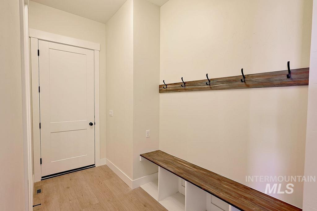 3688 E 3735 N, Kimberly, Idaho 83341, 5 Bedrooms, 2.5 Bathrooms, Residential For Sale, Price $755,900, 98984096