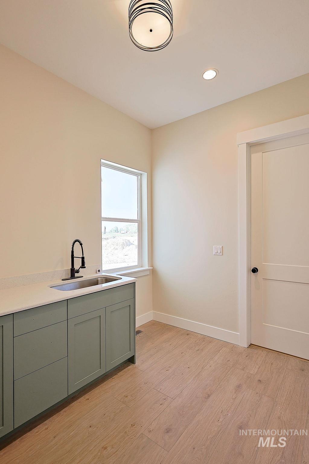 3688 E 3735 N, Kimberly, Idaho 83341, 5 Bedrooms, 2.5 Bathrooms, Residential For Sale, Price $755,900, 98984096