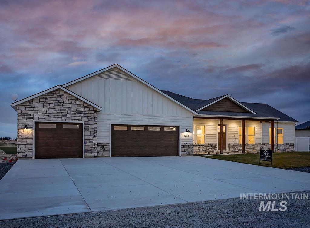 3688 E 3735 N, Kimberly, Idaho 83341, 5 Bedrooms, 2.5 Bathrooms, Residential For Sale, Price $755,900, 98984096