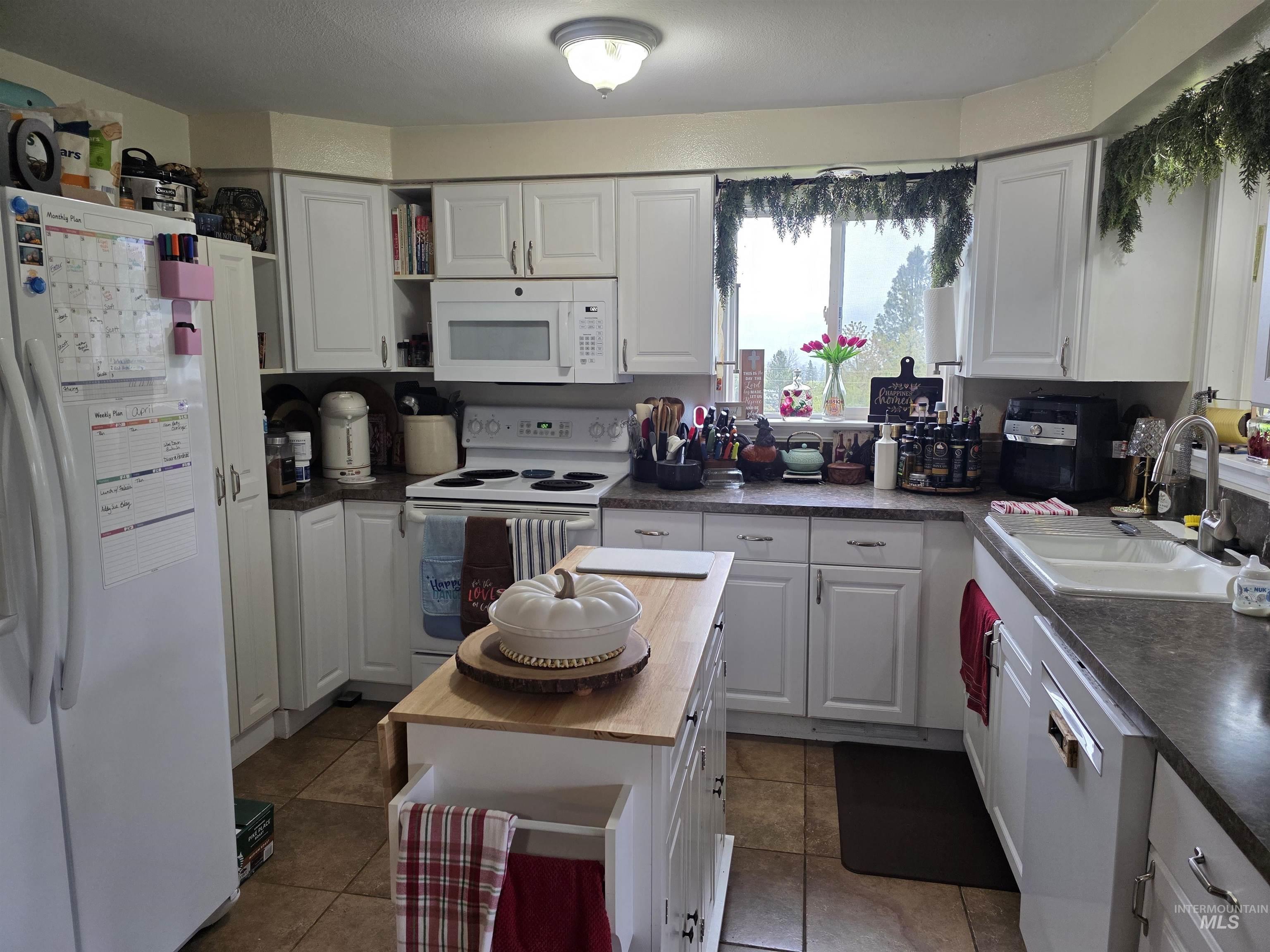 223 Larch Rd, Kamiah, Idaho 83536, 4 Bedrooms, 2 Bathrooms, Residential For Sale, Price $345,000, 98984098