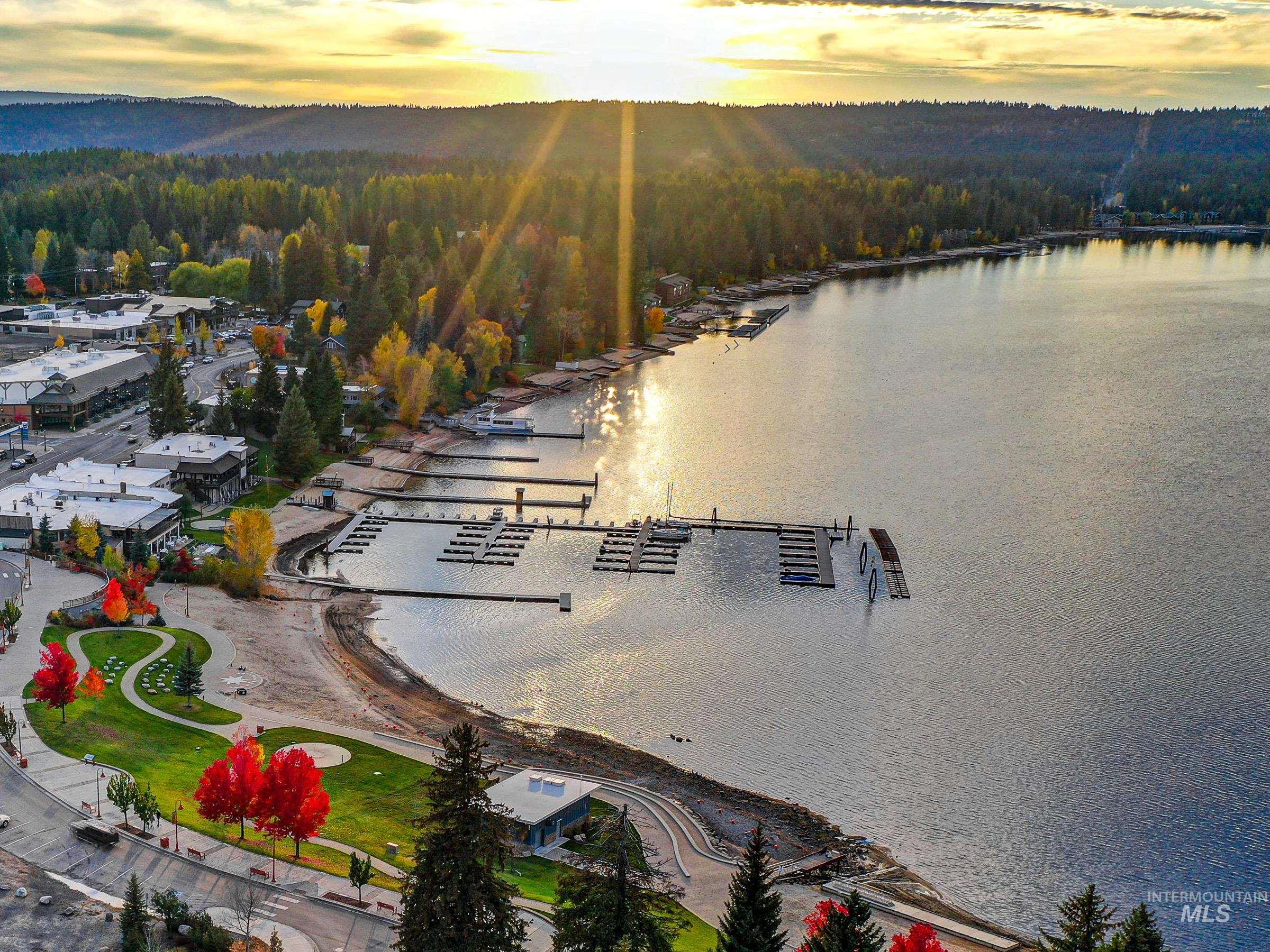 101 E Lake Street, McCall, Idaho 83638, 2 Bedrooms, 2 Bathrooms, Residential For Sale, Price $2,250,000,MLS 98984101