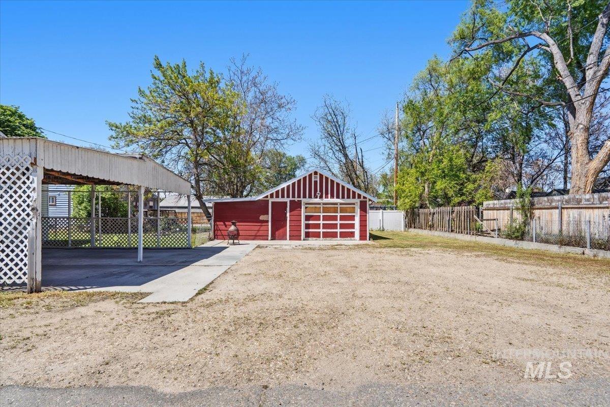 512 7th Street S, Nampa, Idaho 83651, 2 Bedrooms, 2 Bathrooms, Residential For Sale, Price $325,000, 98984105