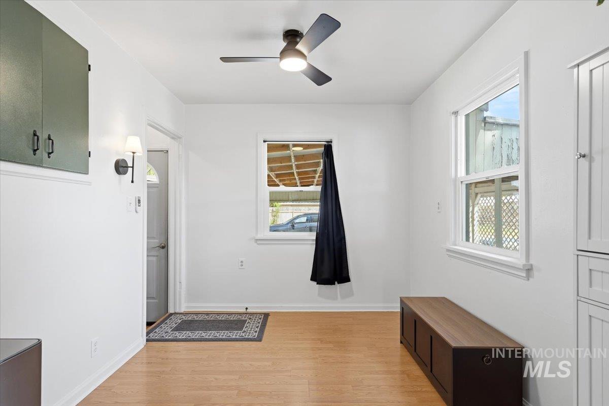 512 7th Street S, Nampa, Idaho 83651, 2 Bedrooms, 2 Bathrooms, Residential For Sale, Price $325,000, 98984105