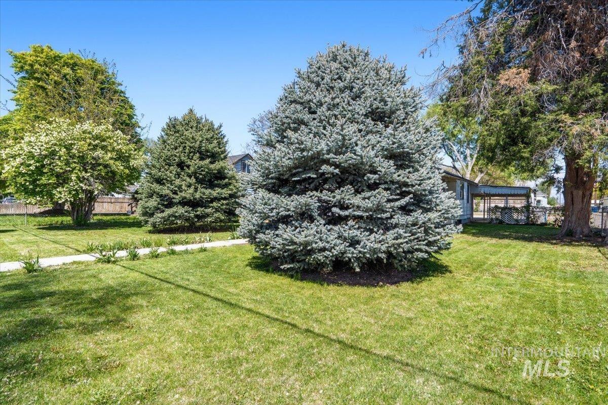 512 7th Street S, Nampa, Idaho 83651, 2 Bedrooms, 2 Bathrooms, Residential For Sale, Price $325,000, 98984105