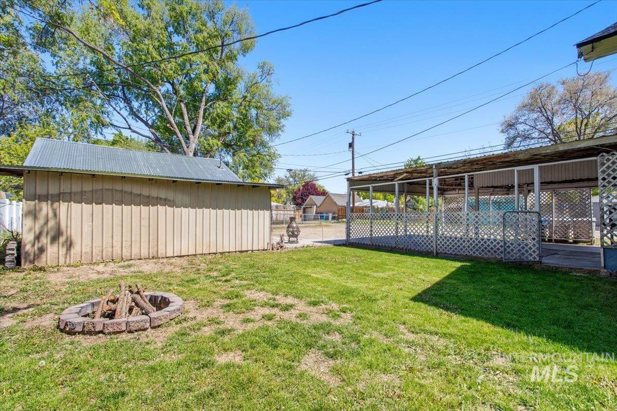 512 7th Street S, Nampa, Idaho 83651, 2 Bedrooms, 2 Bathrooms, Residential For Sale, Price $325,000, 98984105