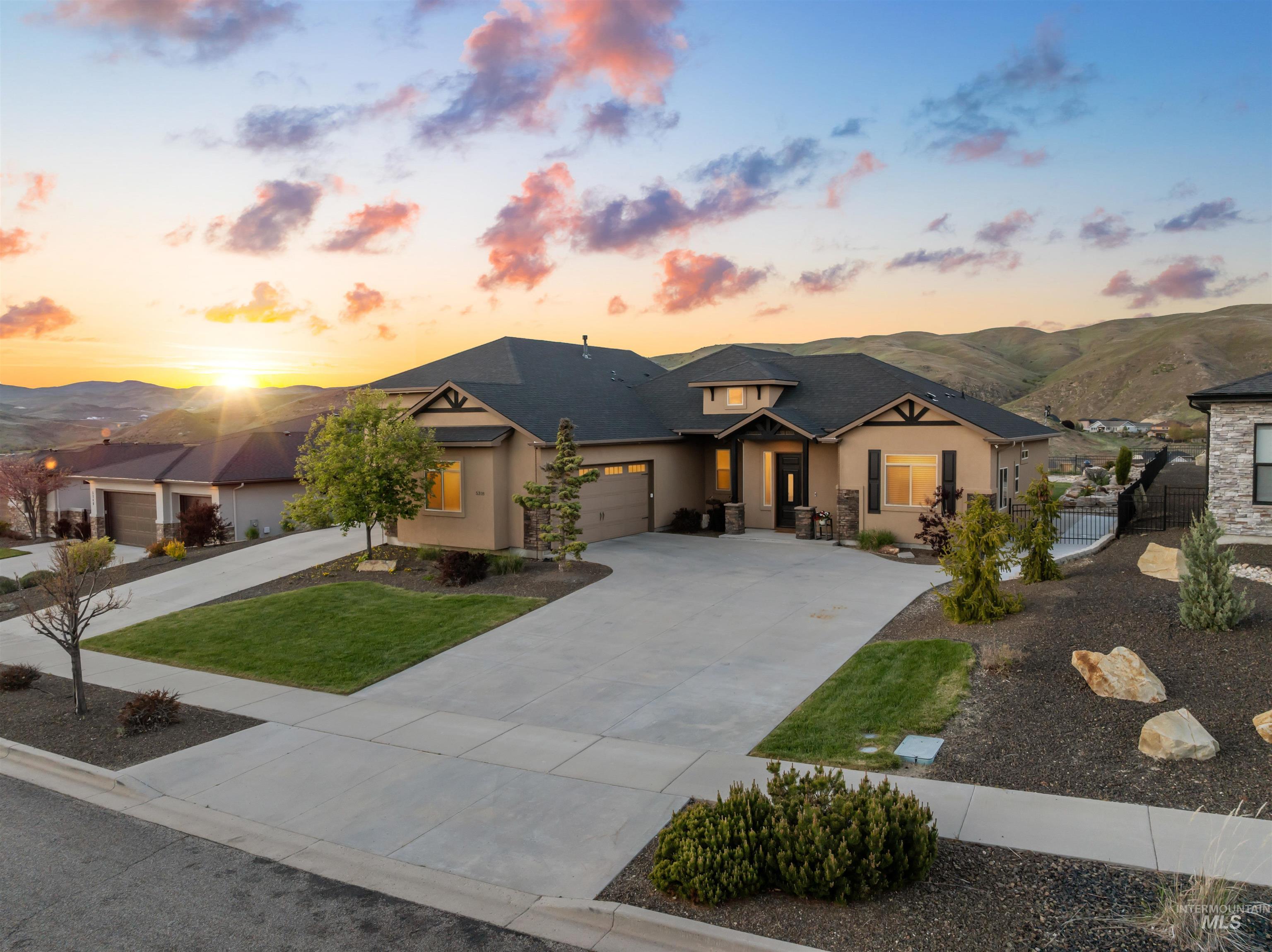 5318 W Parkridge Dr, Boise, Idaho 83714, 3 Bedrooms, 2.5 Bathrooms, Residential For Sale, Price $1,090,000, 98984108