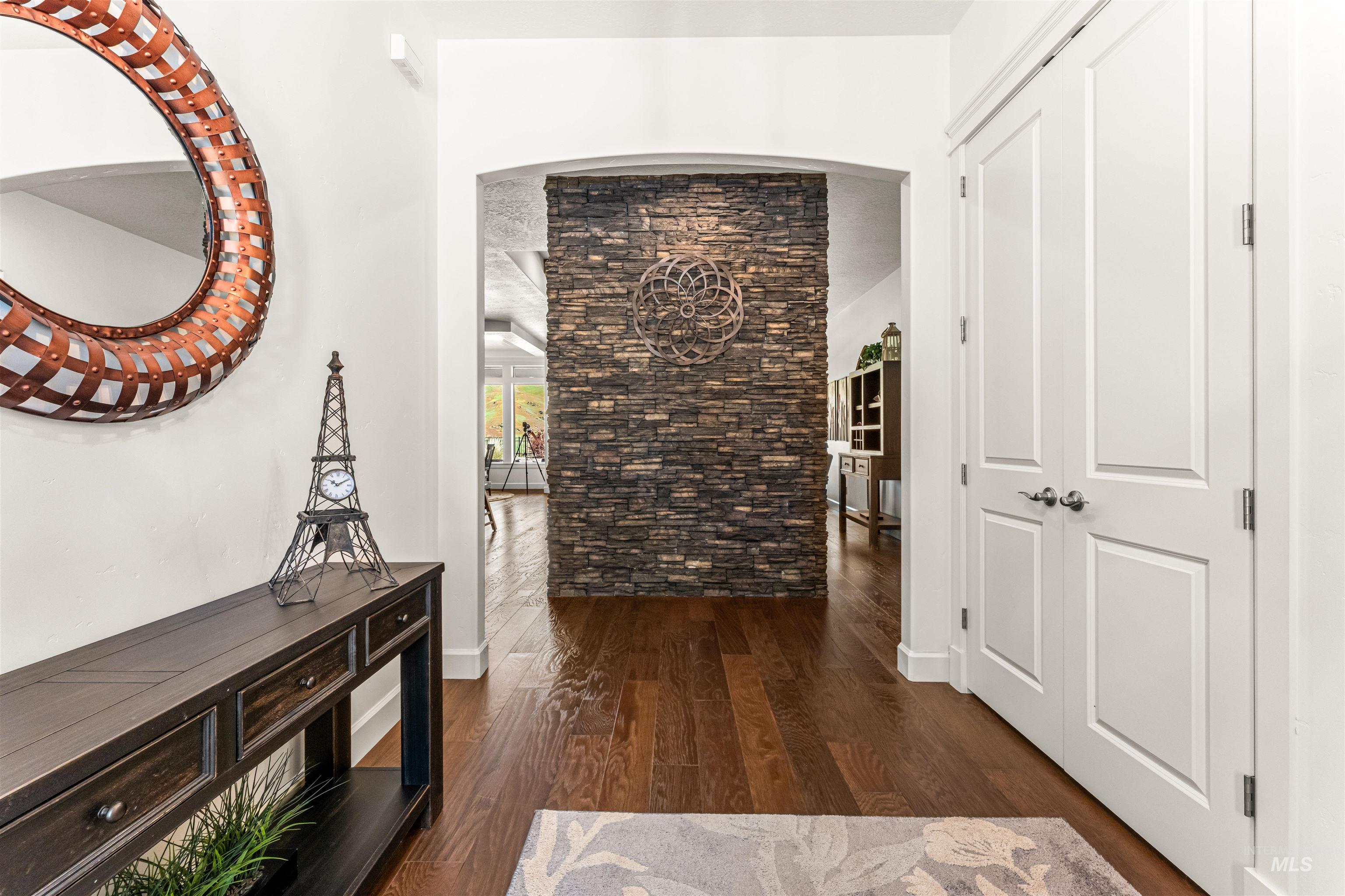 5318 W Parkridge Dr, Boise, Idaho 83714, 3 Bedrooms, 2.5 Bathrooms, Residential For Sale, Price $1,090,000, 98984108