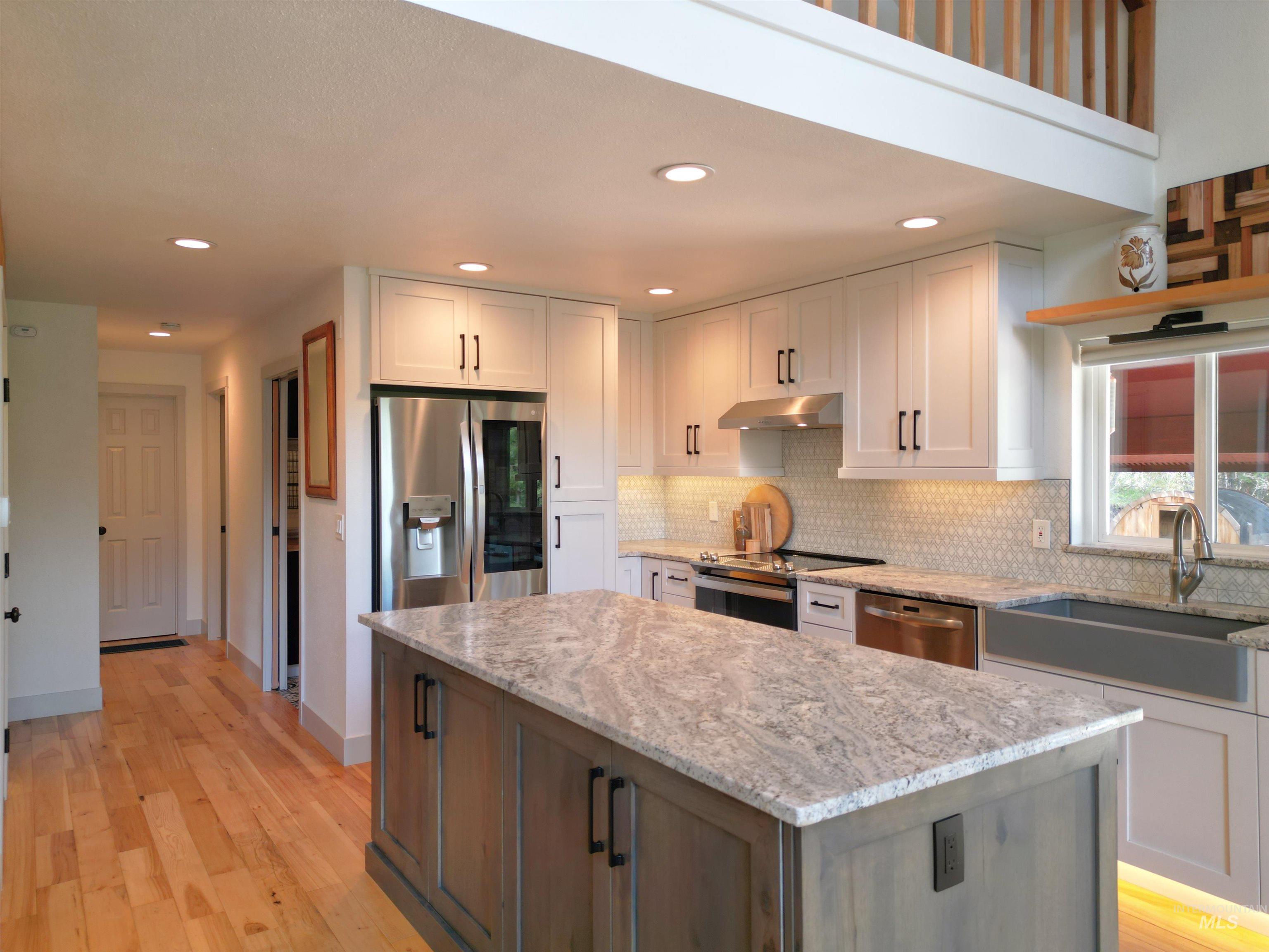 60 Star View Dr., Garden Valley, Idaho 83622, 3 Bedrooms, 2 Bathrooms, Residential For Sale, Price $699,900, 98984109