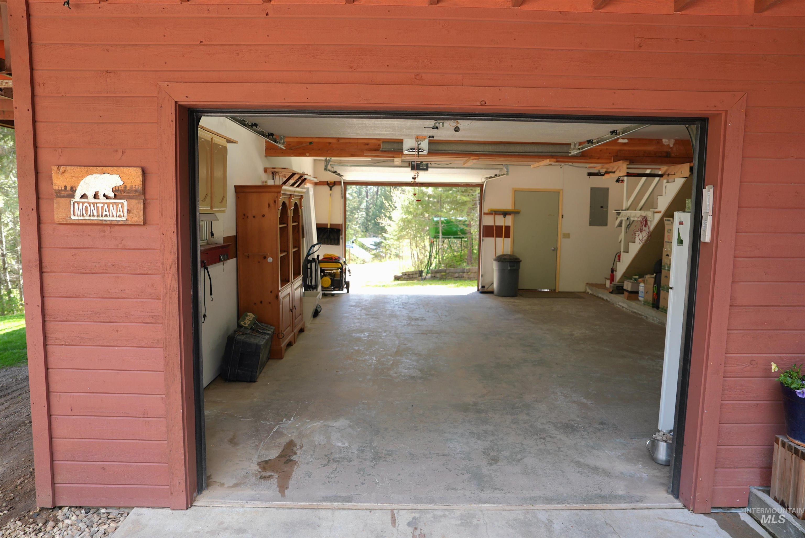 60 Star View Dr., Garden Valley, Idaho 83622, 3 Bedrooms, 2 Bathrooms, Residential For Sale, Price $699,900, 98984109