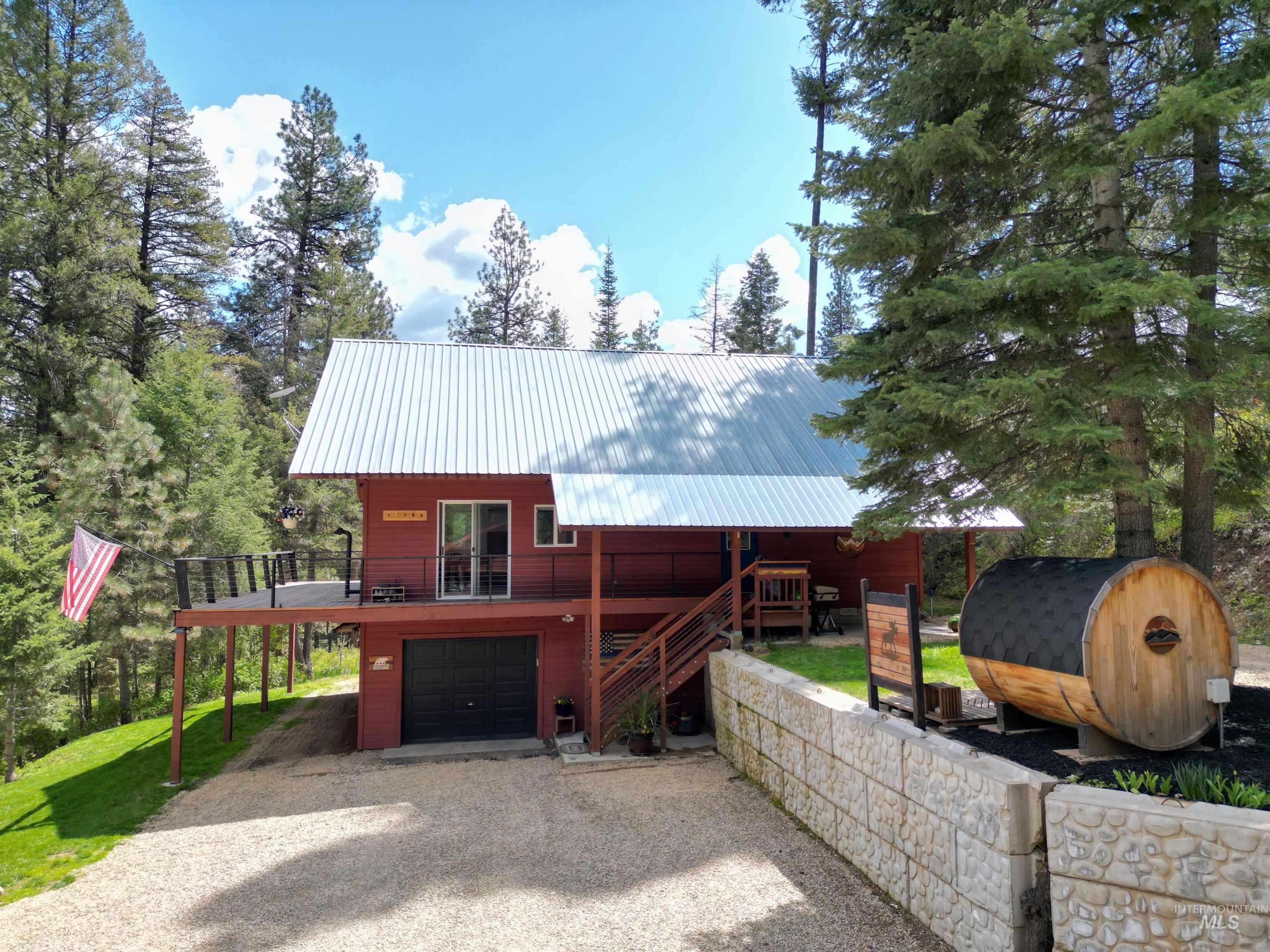 60 Star View Dr., Garden Valley, Idaho 83622, 3 Bedrooms, 2 Bathrooms, Residential For Sale, Price $699,900, 98984109