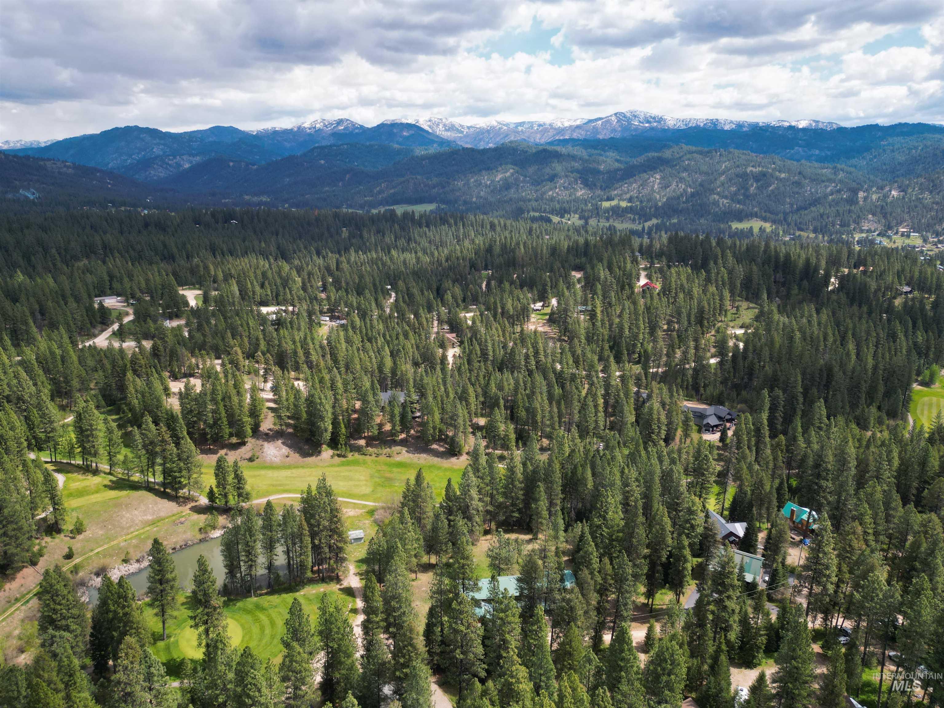 60 Star View Dr., Garden Valley, Idaho 83622, 3 Bedrooms, 2 Bathrooms, Residential For Sale, Price $699,900, 98984109