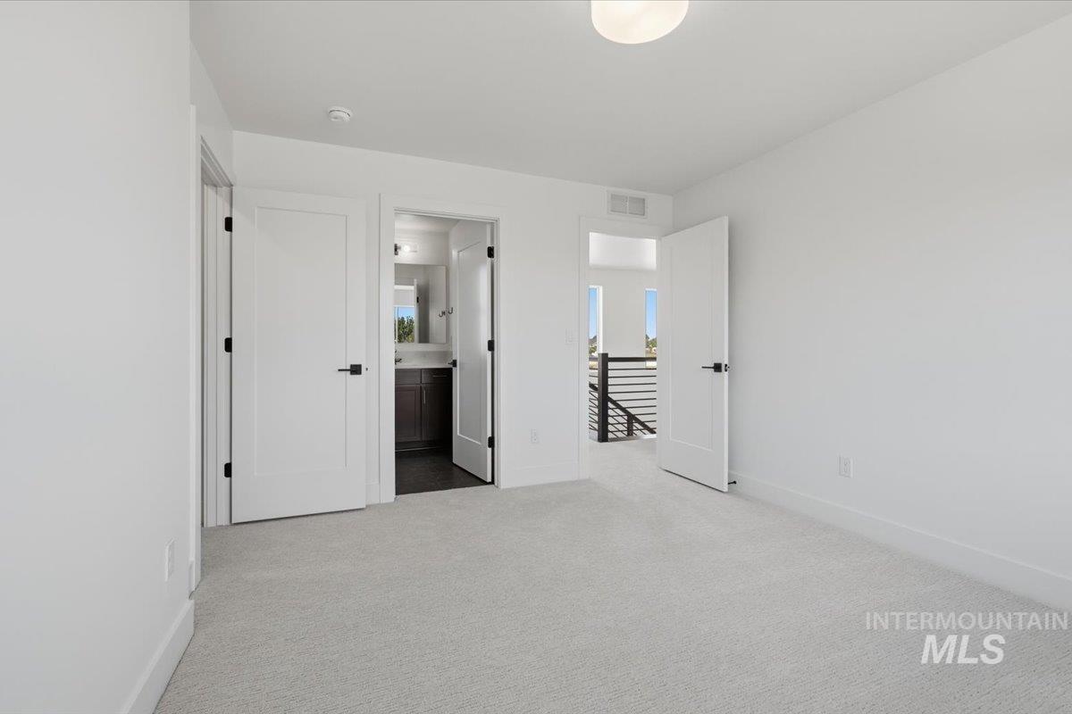 1194 S Papuan Way, Kuna, Idaho 83634, 3 Bedrooms, 3 Bathrooms, Residential For Sale, Price $535,000,MLS 98984113