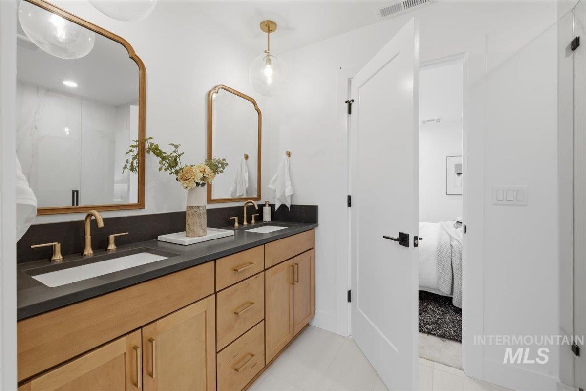 1194 S Papuan Way, Kuna, Idaho 83634, 3 Bedrooms, 3 Bathrooms, Residential For Sale, Price $629,900, 98984113