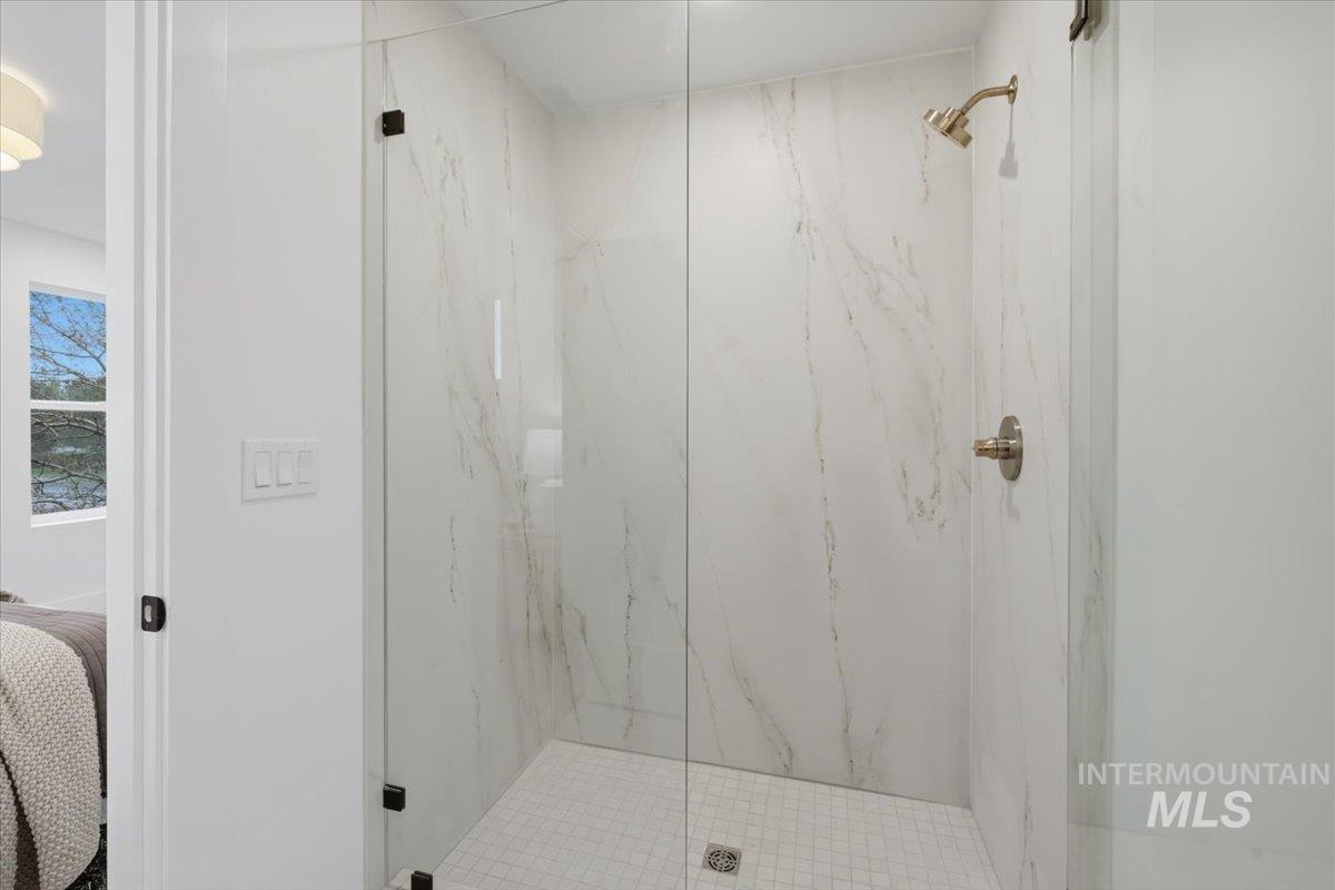 1194 S Papuan Way, Kuna, Idaho 83634, 3 Bedrooms, 3 Bathrooms, Residential For Sale, Price $629,900, 98984113