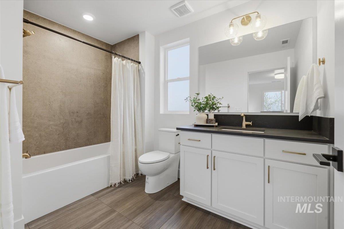 1194 S Papuan Way, Kuna, Idaho 83634, 3 Bedrooms, 3 Bathrooms, Residential For Sale, Price $629,900, 98984113