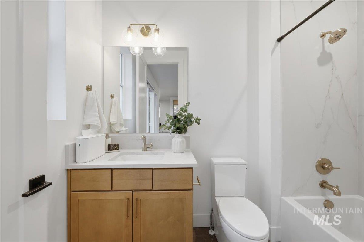 1194 S Papuan Way, Kuna, Idaho 83634, 3 Bedrooms, 3 Bathrooms, Residential For Sale, Price $629,900, 98984113