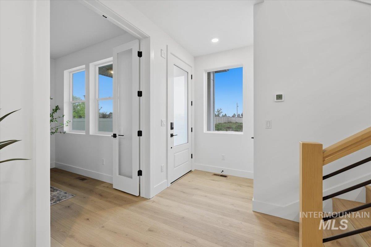 1194 S Papuan Way, Kuna, Idaho 83634, 3 Bedrooms, 3 Bathrooms, Residential For Sale, Price $629,900, 98984113