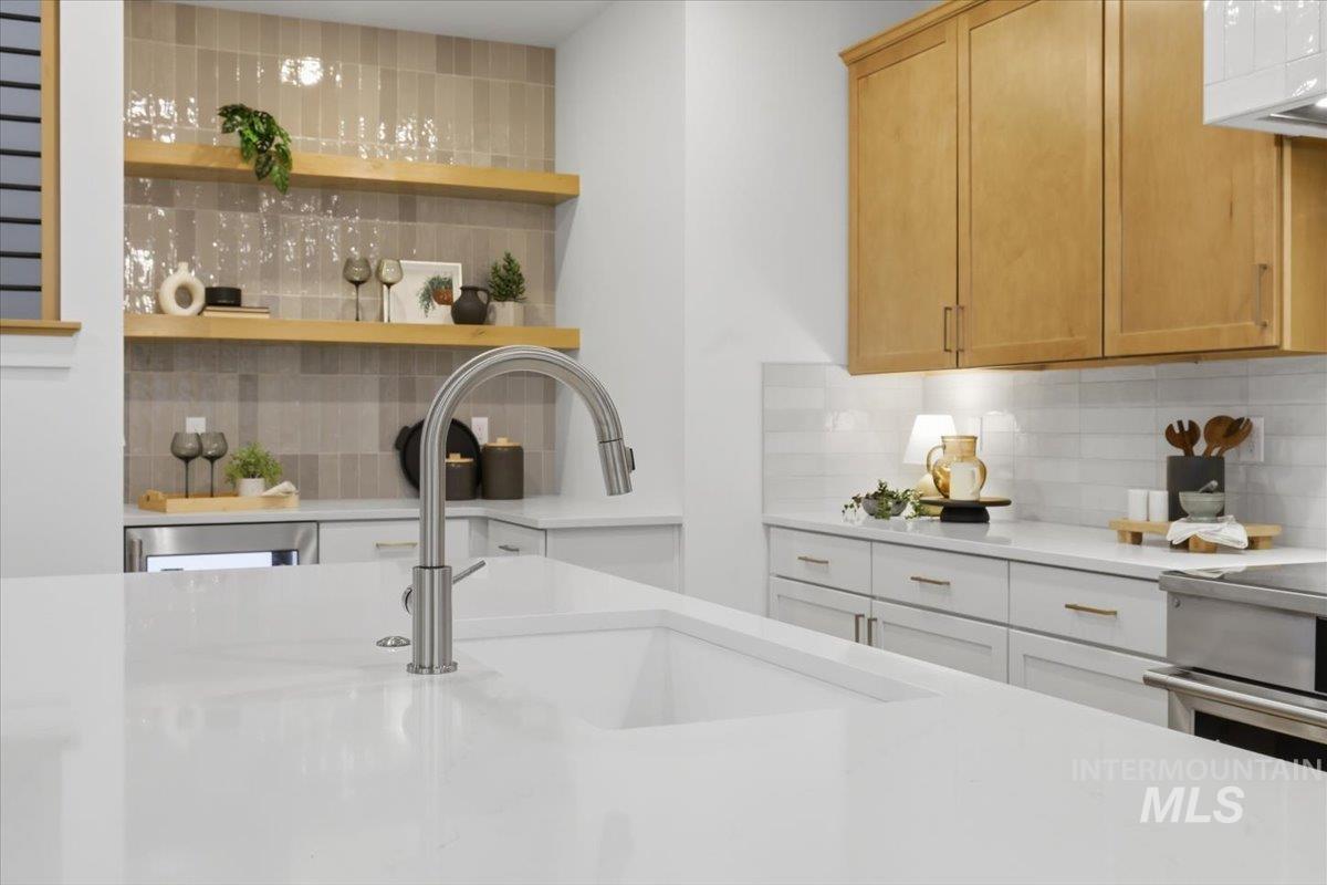 1194 S Papuan Way, Kuna, Idaho 83634, 3 Bedrooms, 3 Bathrooms, Residential For Sale, Price $629,900, 98984113