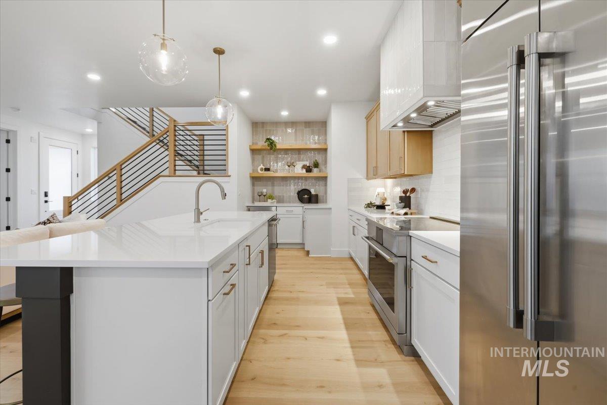 1194 S Papuan Way, Kuna, Idaho 83634, 3 Bedrooms, 3 Bathrooms, Residential For Sale, Price $629,900, 98984113