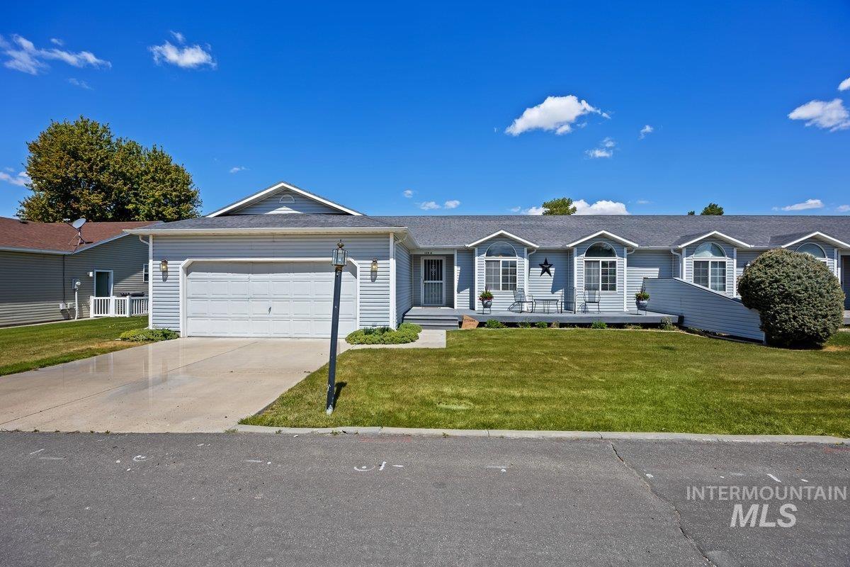 124 A Seminole Cir, Jerome, Idaho 83338, 3 Bedrooms, 2 Bathrooms, Residential For Sale, Price $315,000, 98984116