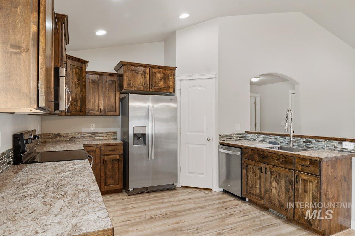 1204 5Th Ave E, Jerome, Idaho 83338-5116, 4 Bedrooms, 2 Bathrooms, Residential For Sale, Price $433,000, 98984117
