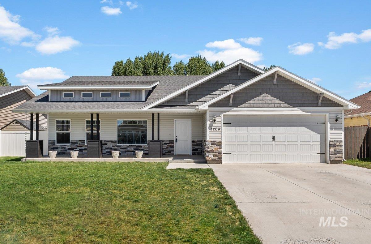1204 5Th Ave E, Jerome, Idaho 83338, 4 Bedrooms, 2 Bathrooms, Residential For Sale, Price $414,900,MLS 98984117