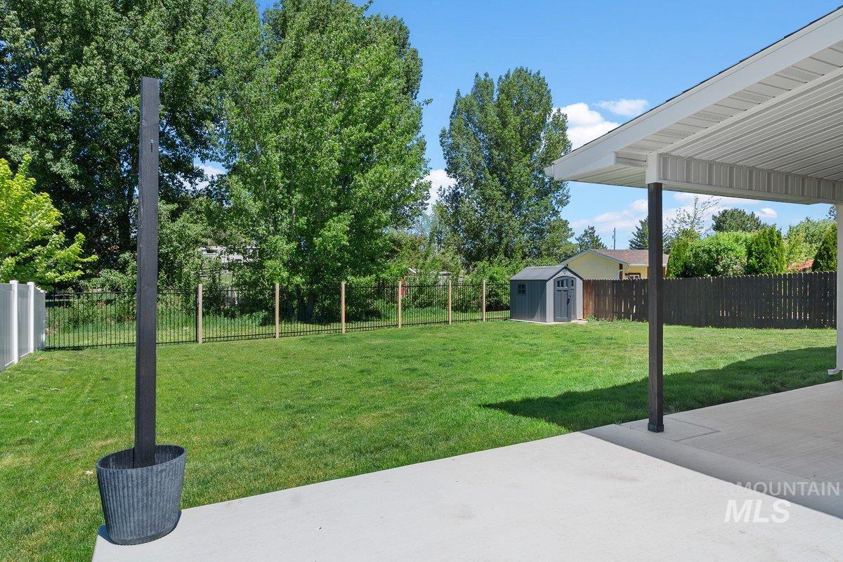 1204 5Th Ave E, Jerome, Idaho 83338-5116, 4 Bedrooms, 2 Bathrooms, Residential For Sale, Price $433,000, 98984117