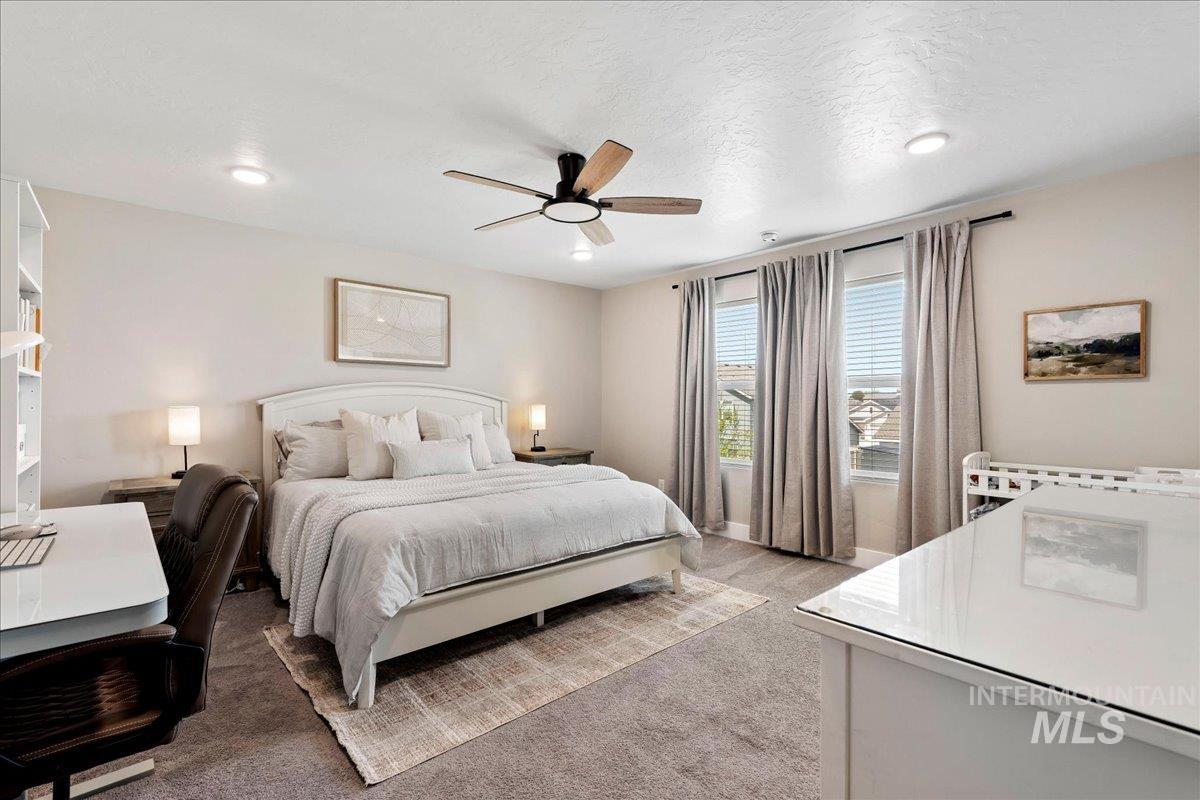 11240 Spring Falls Drive, Caldwell, Idaho 83605, 4 Bedrooms, 3 Bathrooms, Residential For Sale, Price $499,500,MLS 98984118