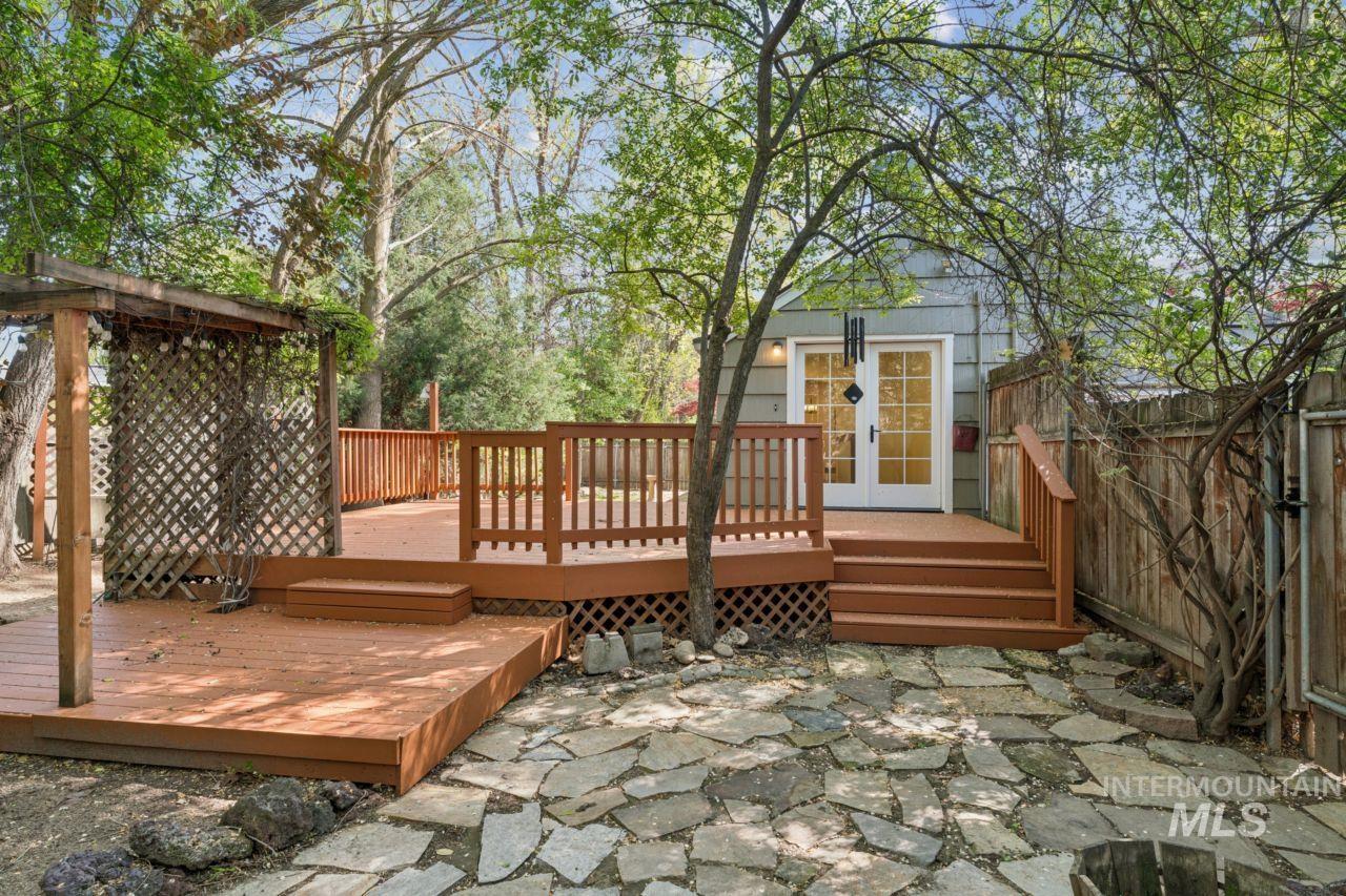 718 S Owyhee St, Boise, Idaho 83705, 3 Bedrooms, 2 Bathrooms, Residential For Sale, Price $739,000,MLS 98984119
