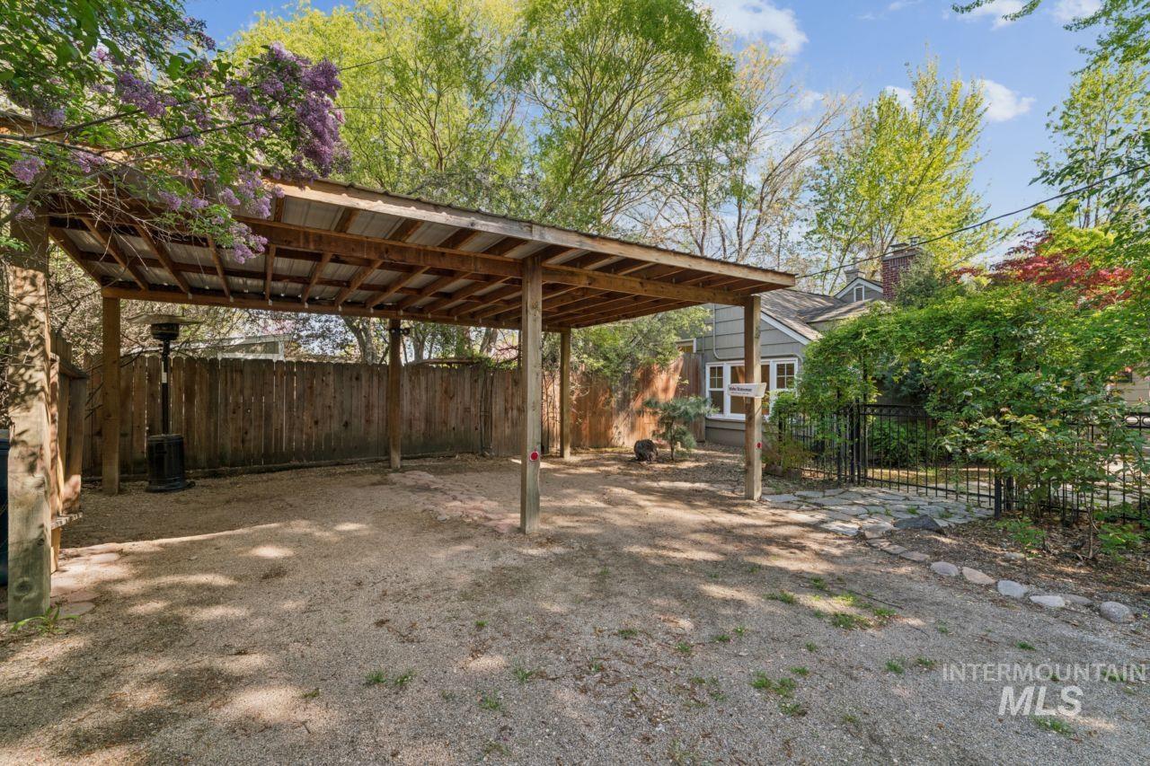718 S Owyhee St, Boise, Idaho 83705, 3 Bedrooms, 2 Bathrooms, Residential For Sale, Price $739,000,MLS 98984119