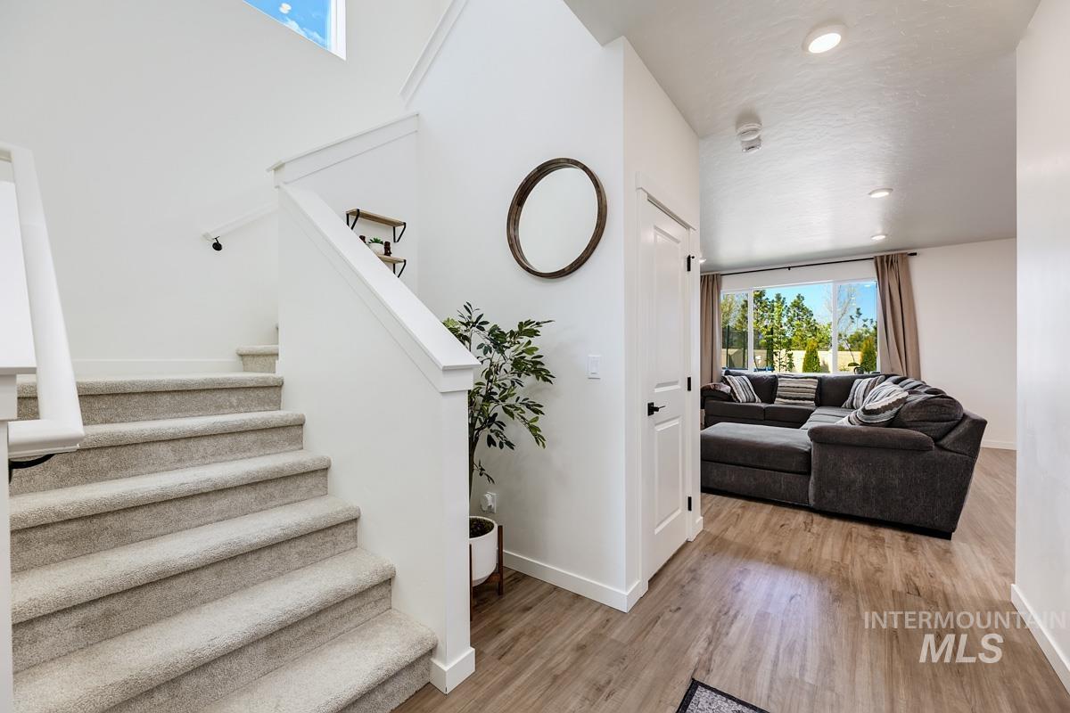 4469 S Colditz Way, Meridian, Idaho 83642, 4 Bedrooms, 2.5 Bathrooms, Residential For Sale, Price $599,900,MLS 98984121