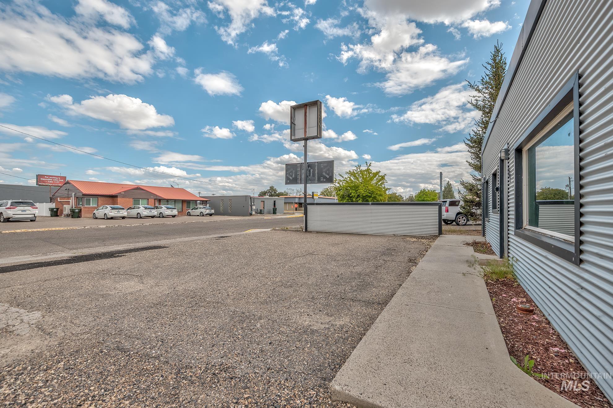 361 SW 12th St, Ontario, Oregon 97914, Business/Commercial For Sale, Price $250,000,MLS 98984122
