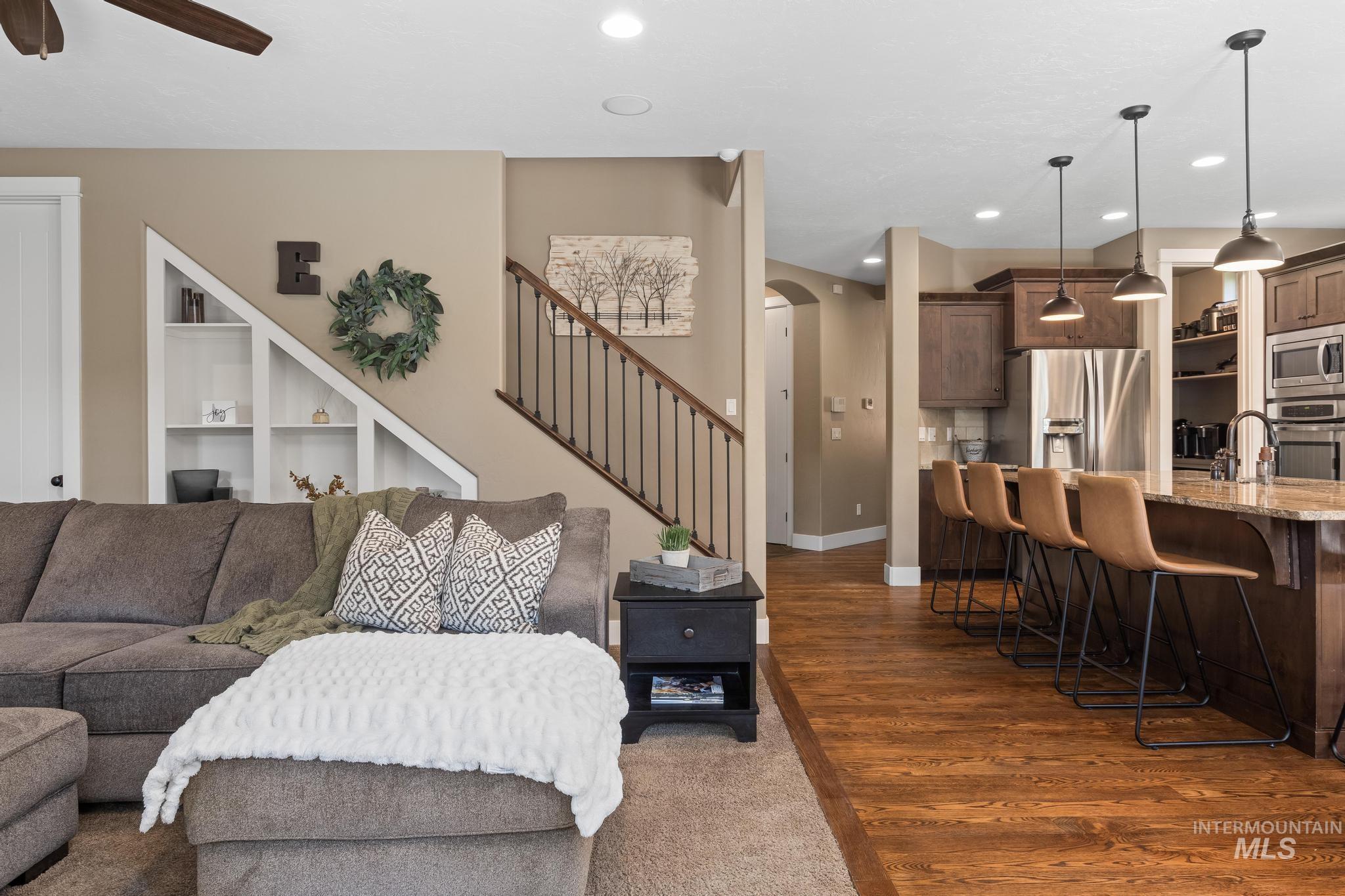 5804 N Saguaro Hills Place, Meridian, Idaho 83646, 3 Bedrooms, 2.5 Bathrooms, Residential For Sale, Price $799,990,MLS 98984124