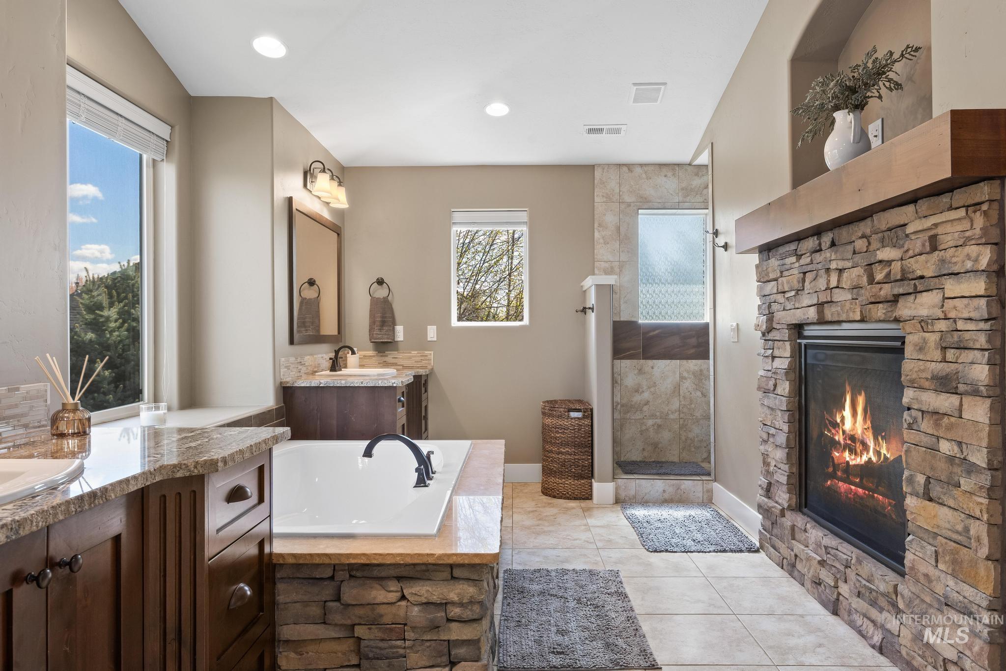 5804 N Saguaro Hills Place, Meridian, Idaho 83646, 3 Bedrooms, 2.5 Bathrooms, Residential For Sale, Price $799,990,MLS 98984124