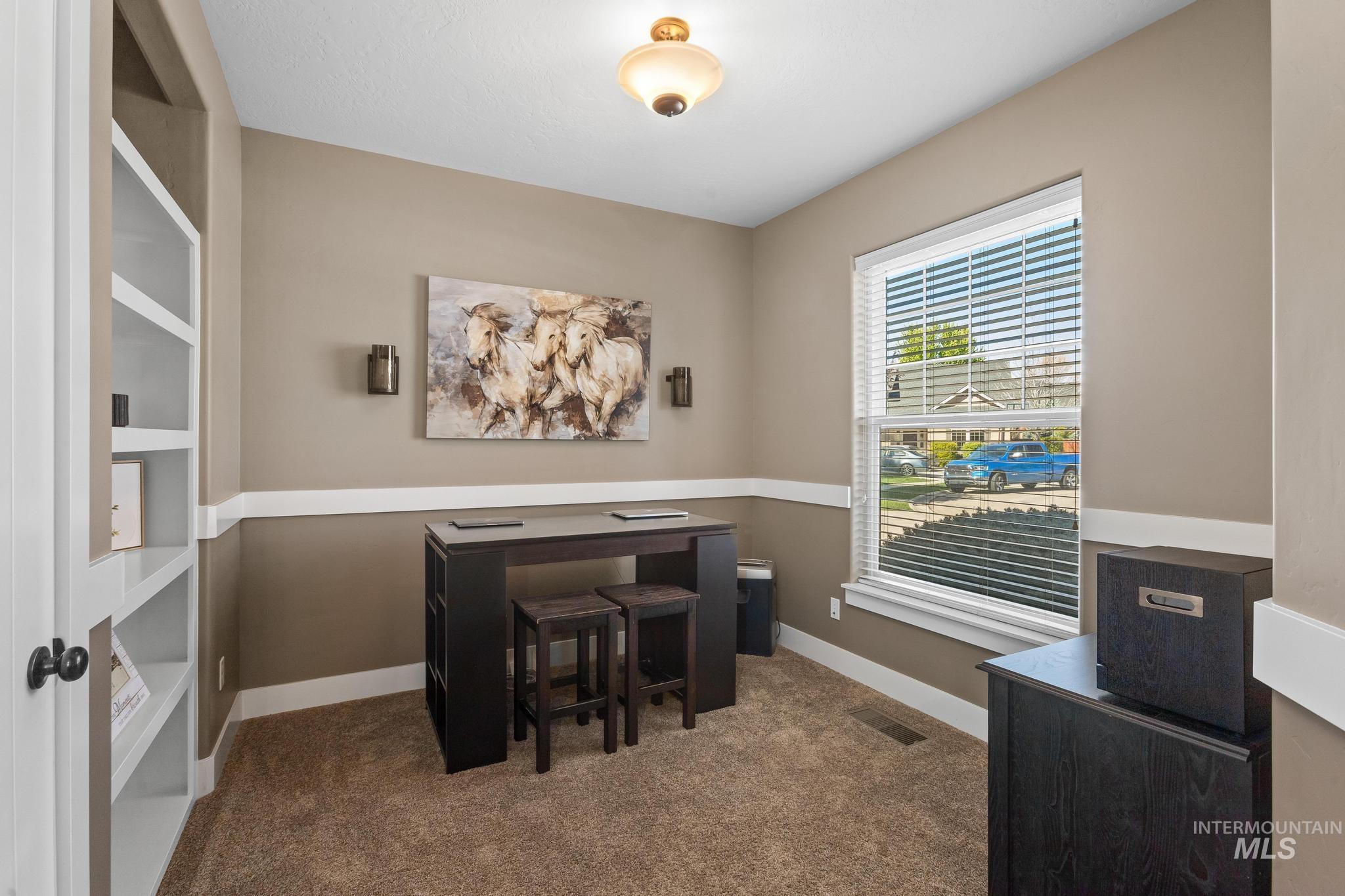 5804 N Saguaro Hills Place, Meridian, Idaho 83646, 3 Bedrooms, 2.5 Bathrooms, Residential For Sale, Price $799,990,MLS 98984124