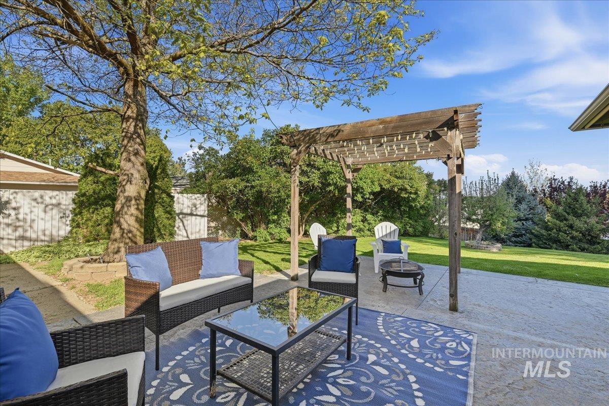 11842 W Tioga St, Boise, Idaho 83709, 5 Bedrooms, 4.5 Bathrooms, Residential For Sale, Price $700,000,MLS 98984126