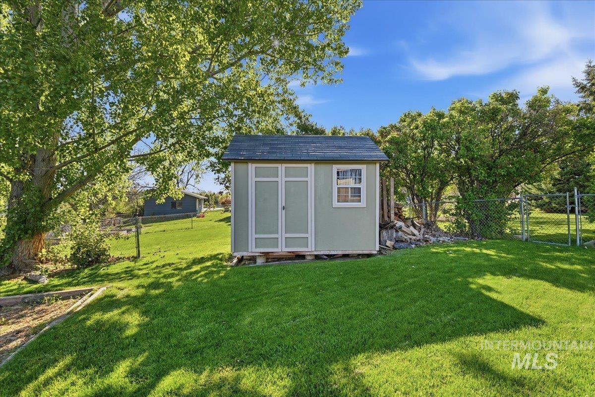 11842 W Tioga St, Boise, Idaho 83709, 5 Bedrooms, 4.5 Bathrooms, Residential For Sale, Price $700,000,MLS 98984126