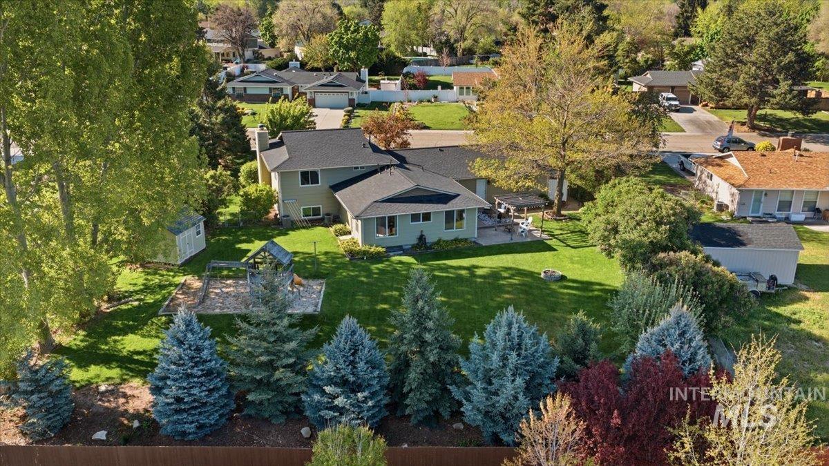 11842 W Tioga St, Boise, Idaho 83709, 5 Bedrooms, 4.5 Bathrooms, Residential For Sale, Price $700,000,MLS 98984126