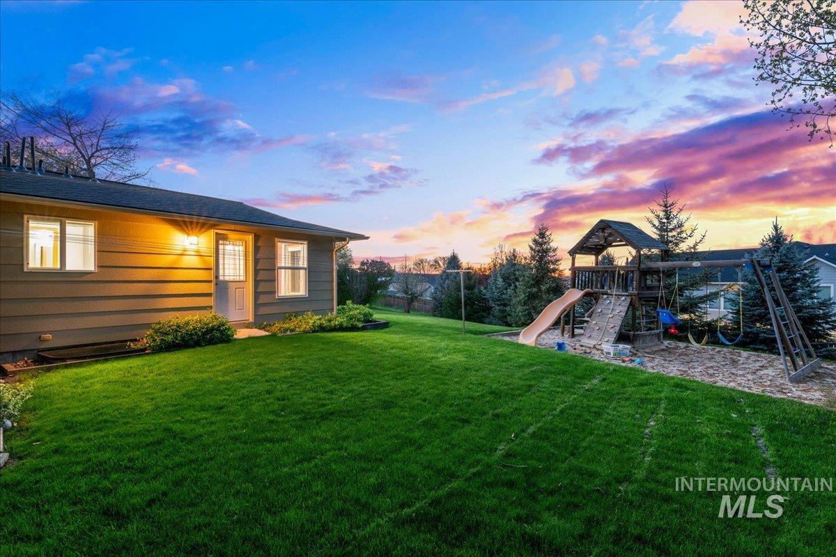 11842 W Tioga St, Boise, Idaho 83709, 5 Bedrooms, 4.5 Bathrooms, Residential For Sale, Price $700,000,MLS 98984126